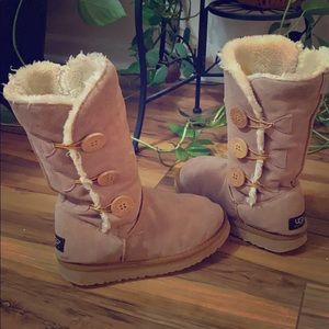 UGG women’s Bailey button